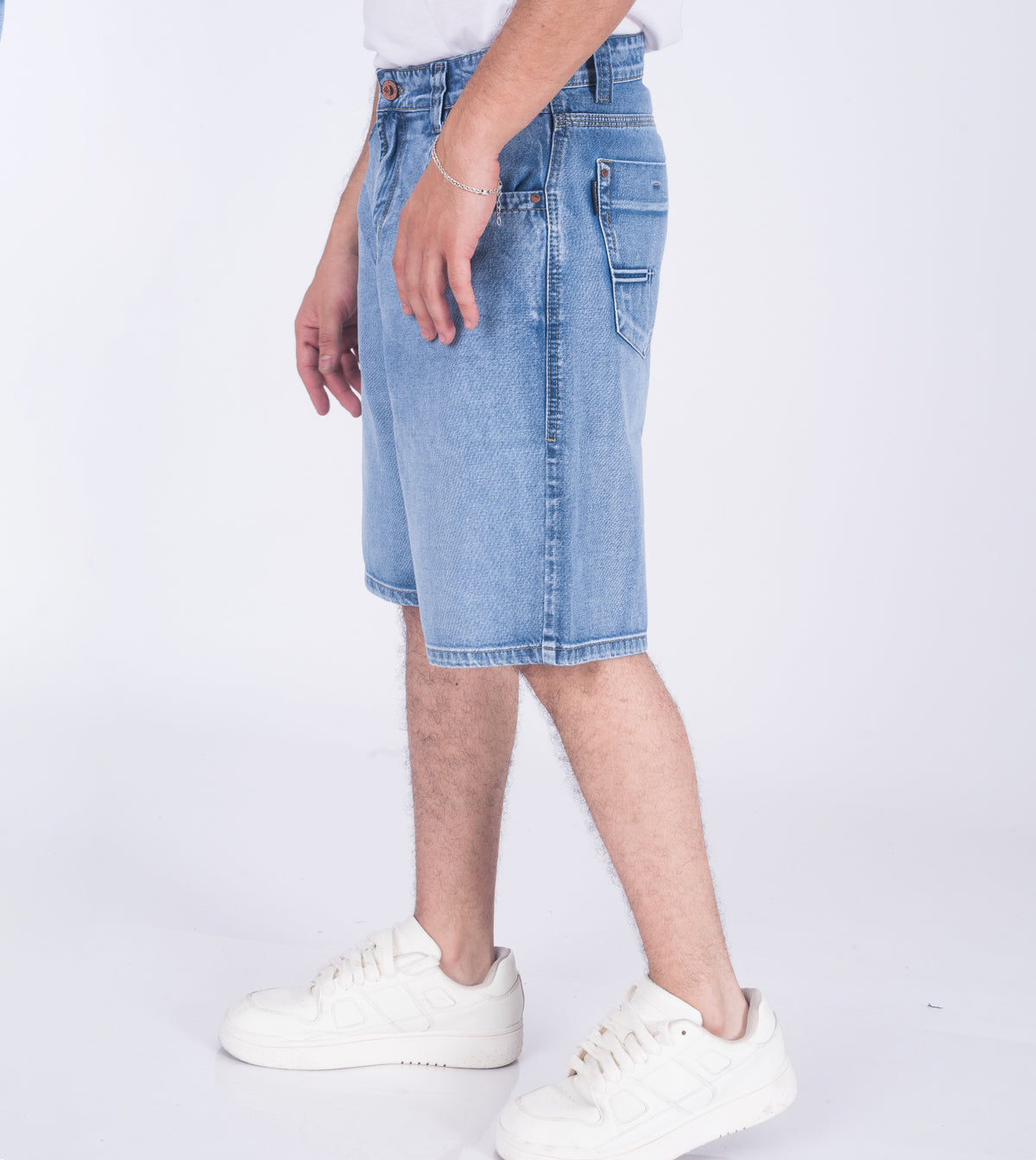SHORT RAZED