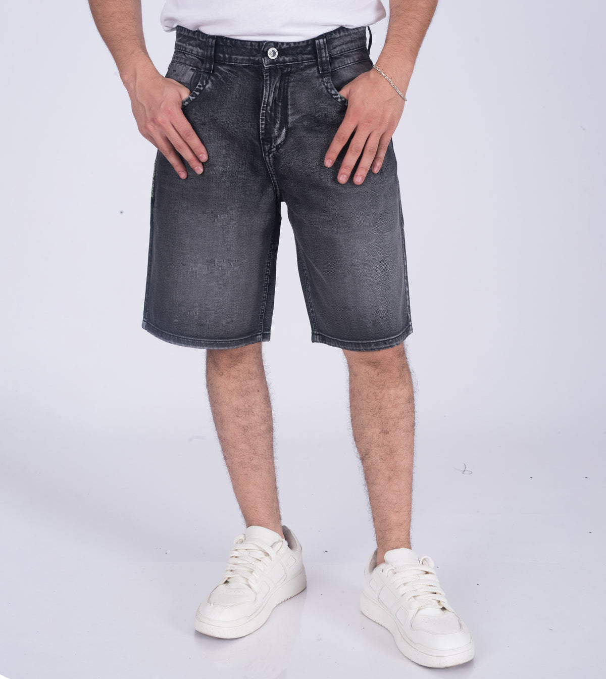SHORT RAZED